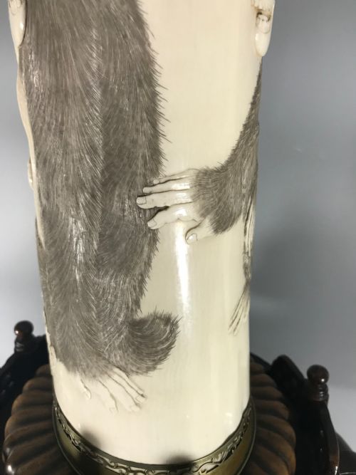 HUGE ANTIQUE JAPANESE IVORY VASE ON STAND - ADDITIONAL PHOTO 4