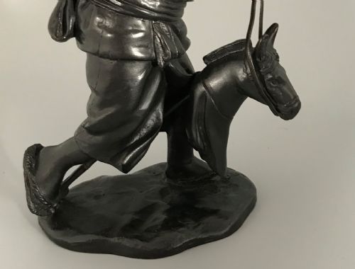 BRONZE OKIMONO OF BOY ON HOBBY HORSE - ADDITIONAL PHOTO 4