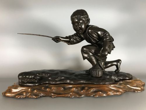 japanese bronze of boy crab fishing - CATEGORY: ANTIQUE SCULPTURES - DATED 1890