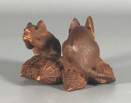 ANTIQUE JAPANESE NETSUKE BY MASANAO - ADDITIONAL PHOTO 4