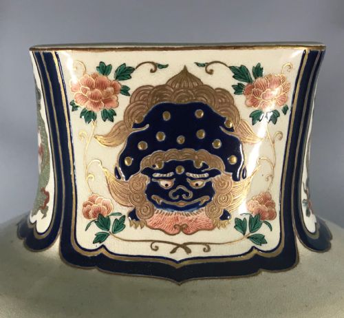 HUGE ANTIQUE JAPANESE SATSUMA VASE - ADDITIONAL PHOTO 5