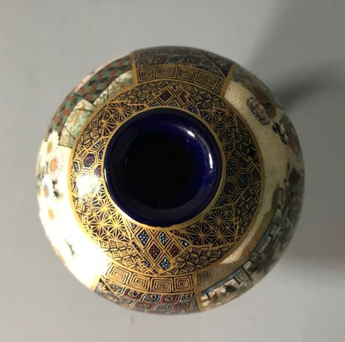 JAPANESE SATSUMA VASE BY KINKOZAN - ADDITIONAL PHOTO 4