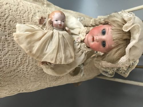 RARE AUTOMATON MUSICAL DOLL - ADDITIONAL PHOTO 6