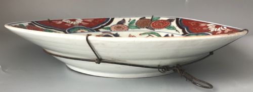 LARGE JAPANESE IMARI CHARGER CIRCA 1690 - ADDITIONAL PHOTO 2