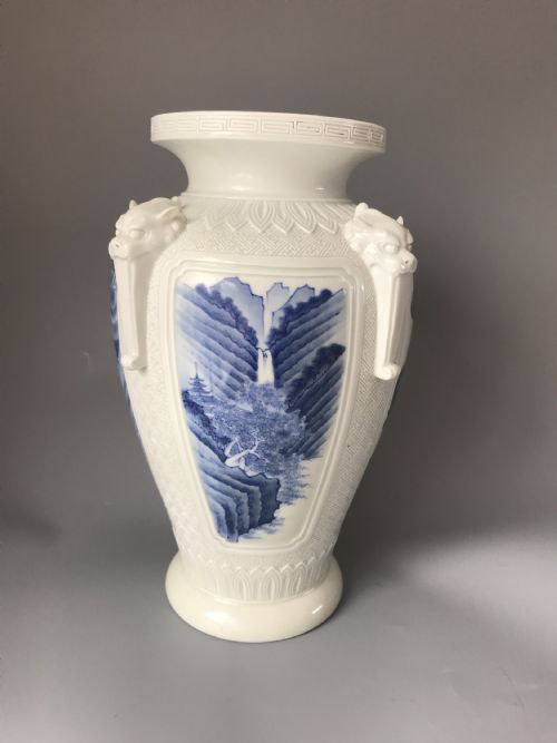 LARGE JAPANESE EXHIBITION QUALITY VASE BY HIRADO - ADDITIONAL PHOTO 2