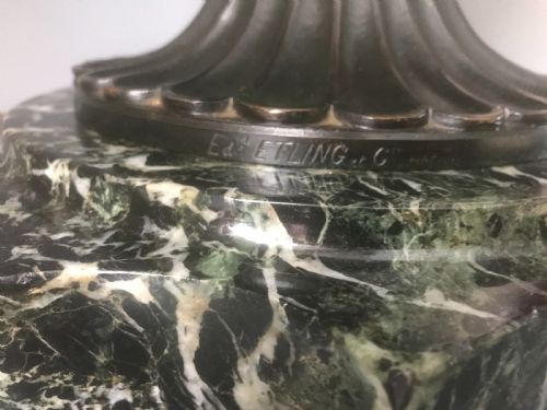 LARGE ANTIQUE CLASSICAL BRONZE URN - ADDITIONAL PHOTO 1