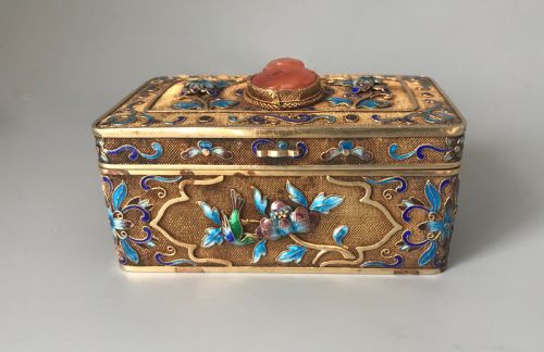 chinese hardstone and enamel mounted silver box - CATEGORY: ANTIQUE BOXES - DATED 1900