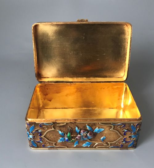 CHINESE HARDSTONE AND ENAMEL MOUNTED SILVER BOX - ADDITIONAL PHOTO 4