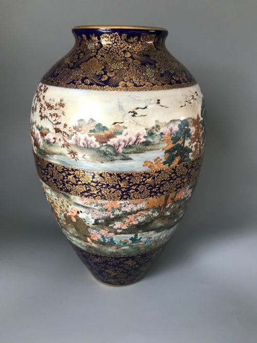 MAGNIFICENT LARGE JAPANESE SATSUMA VASE BY KINKOZAN - ADDITIONAL PHOTO 2