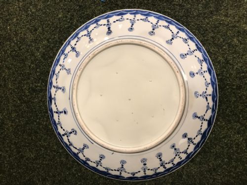 LARGE JAPANESE ANTIQUE IMARI CHARGERPLATE - ADDITIONAL PHOTO 1