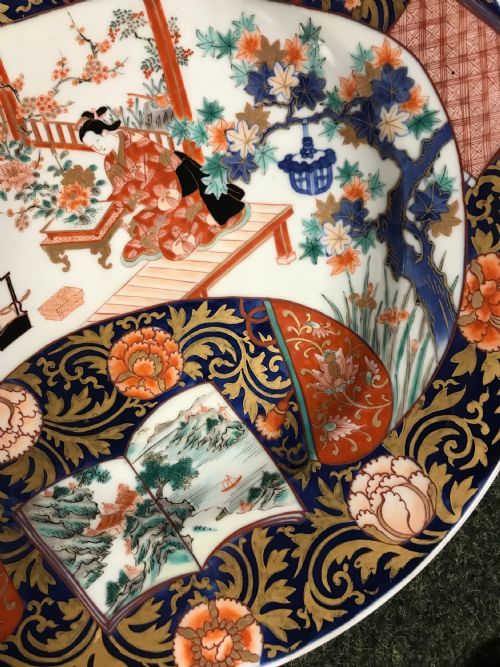 LARGE FINE ANTIQUE JAPANESE IMARI PLATECHARGER - ADDITIONAL PHOTO 2