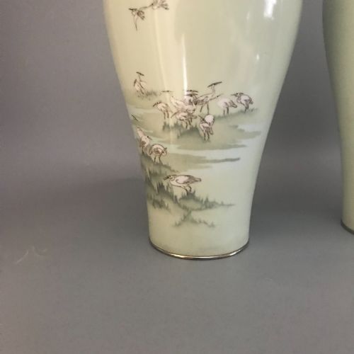 AN IMPORTANT PAIR OF ANTIQUE JAPANESE CLOISONNE VASES - ADDITIONAL PHOTO 4