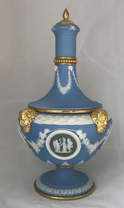 ANTIQUE WEDGWOOD VASE THREE COLOUR ORMOLU MOUNTED VASE - ADDITIONAL PHOTO 1