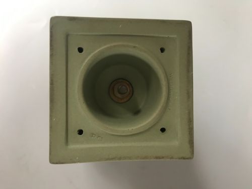 ANTIQUE WEDGWOOD VASE - ADDITIONAL PHOTO 3