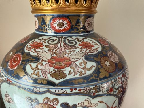 JAPANESE ANTIQUE IMARI VASE OF HUGE SIZE - ADDITIONAL PHOTO 4