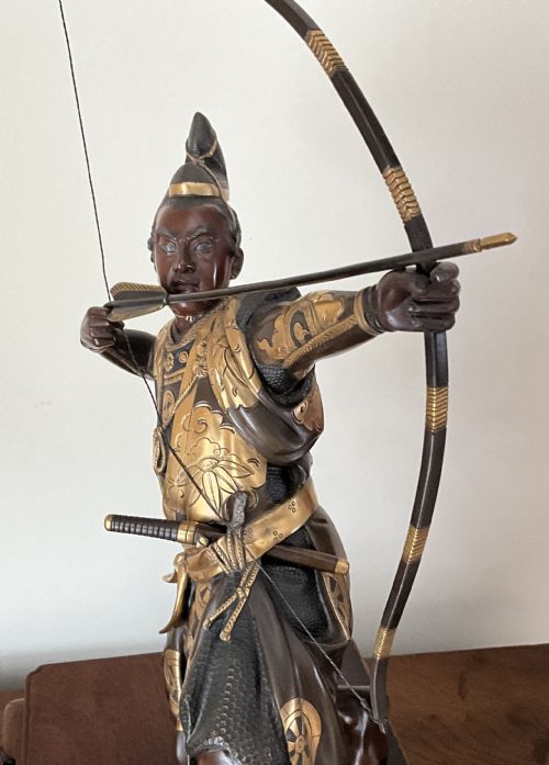 LARGE JAPANESE BRONZE ARCHER BY YOSHIMITSU - ADDITIONAL PHOTO 4