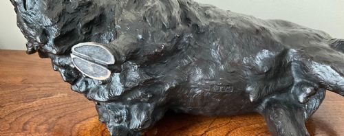 FINE LARGE JAPANESE BRONZE OF A BISON BY GENRYSAI SEIYA - ADDITIONAL PHOTO 3
