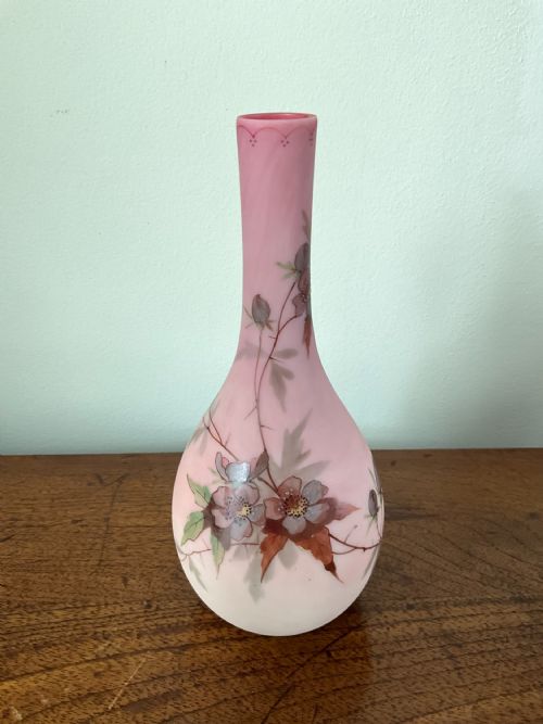 A LARGE WEBBS QUEENSWARE BURMESE DECORATED VASE - ADDITIONAL PHOTO 1