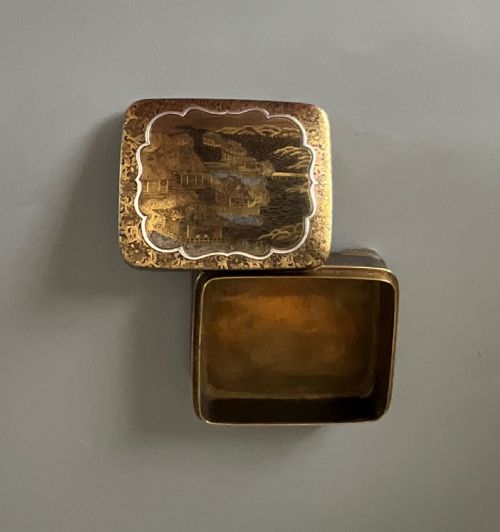 FINE JAPANESE IRON BOX BY OKUNO CO - ADDITIONAL PHOTO 3