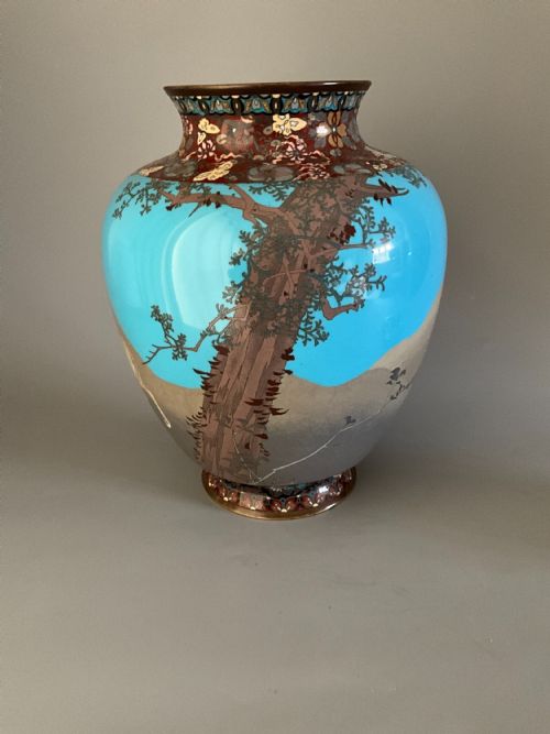 LARGE UNUSUAL JAPANESE CLOISONNE VASE - ADDITIONAL PHOTO 1