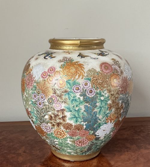 JAPANESE SATSUMA VASE BY RYOZAN - ADDITIONAL PHOTO 2