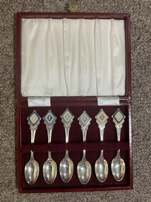 tricolour wedgwood sterling silver spoons - CATEGORY: ANTIQUE SILVER - DATED 1960
