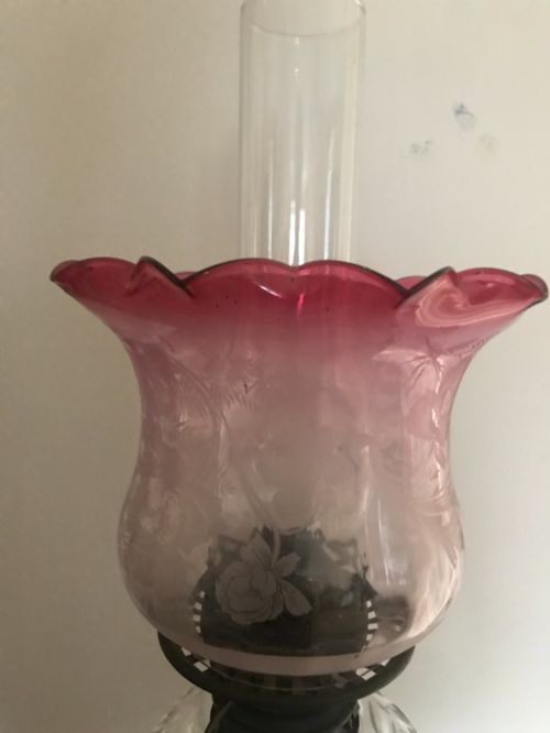 LARGE CRYSTAL AND RUBY GLASS OIL LAMP - ADDITIONAL PHOTO 3