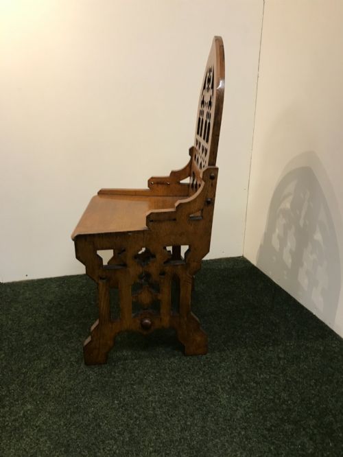 SUBSTANTIAL SET 4 GOTHIC STYLE OAK CHAIRS - ADDITIONAL PHOTO 11