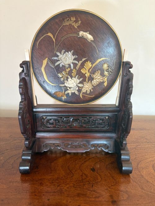 Fine Japanese Shibayama Table Screen.