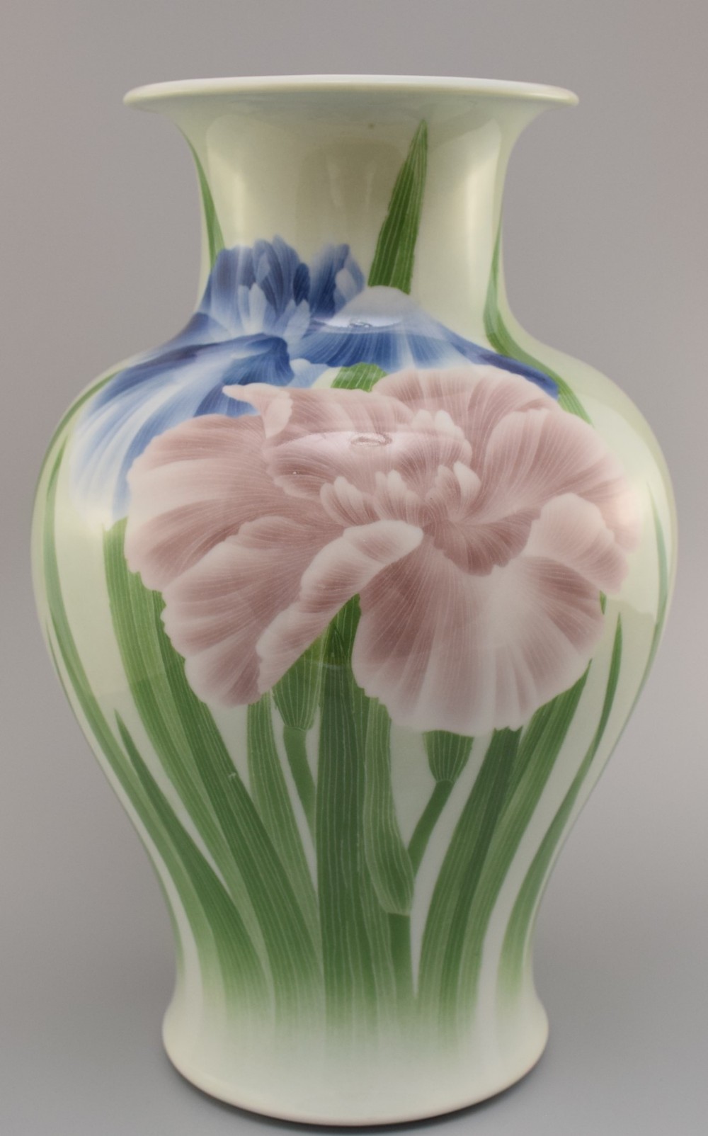 JAPANESE VASE by MAKUZU KOZAN