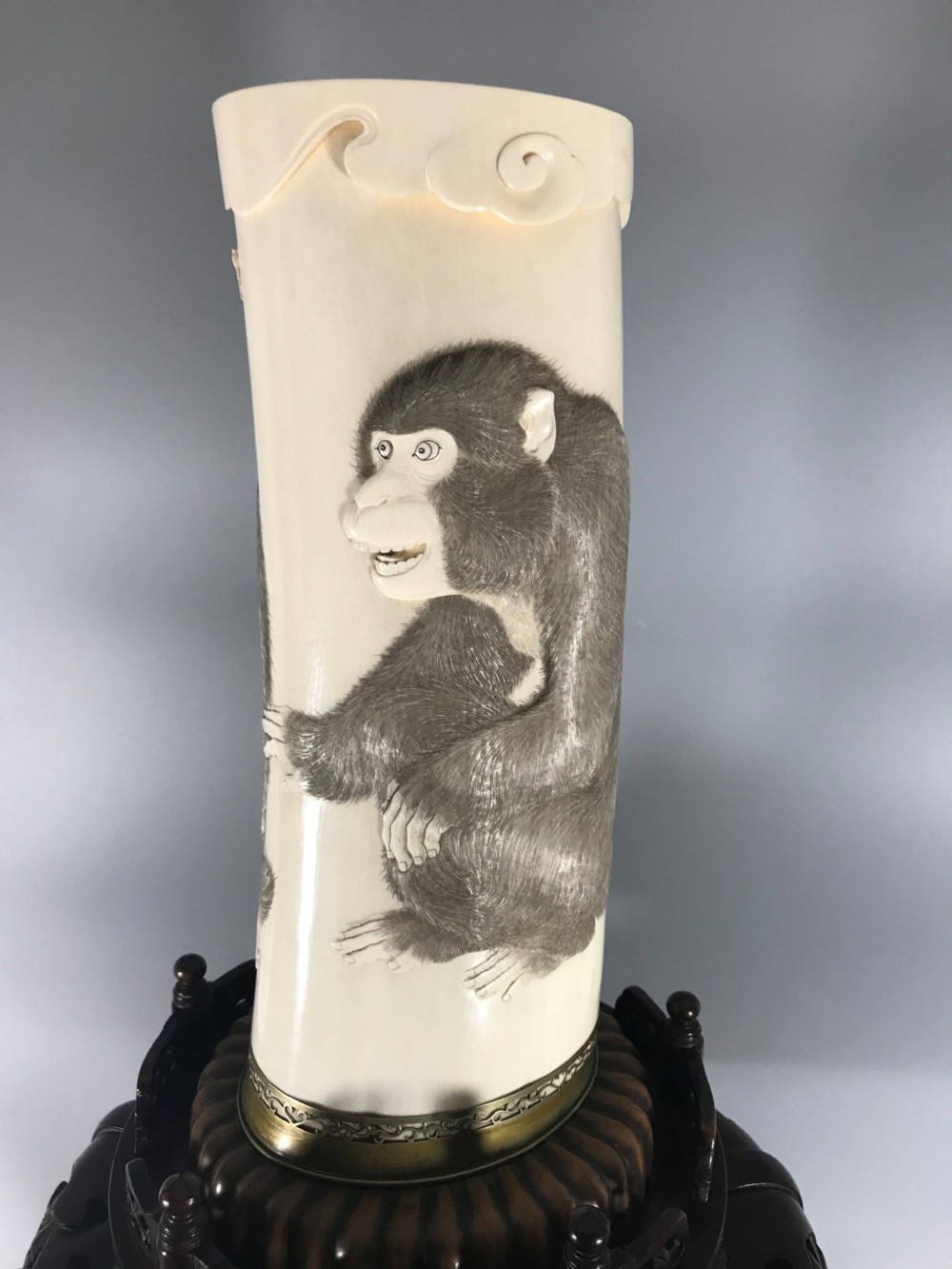 HUGE ANTIQUE JAPANESE IVORY VASE ON STAND View II