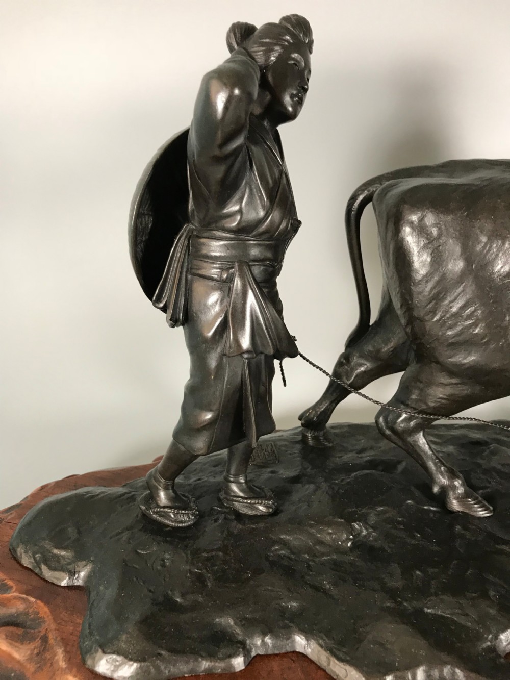 LARGE ANTIQUE JAPANESE BRONZE WATER BUFFALO View IV