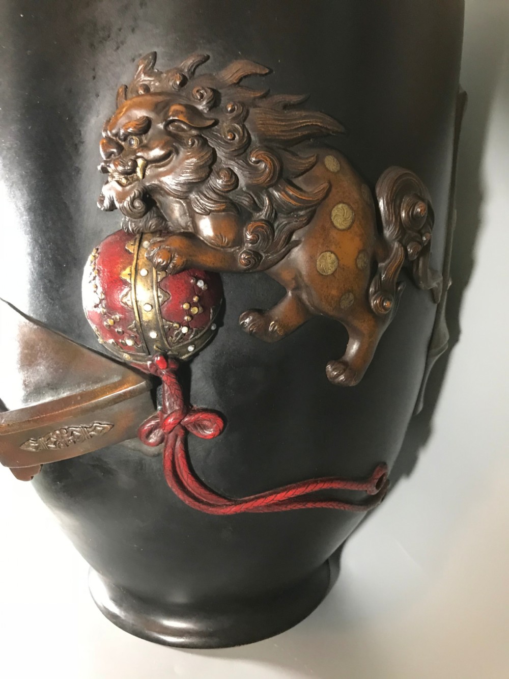 MASSIVE JAPANESE BRONZE VASE  View VII