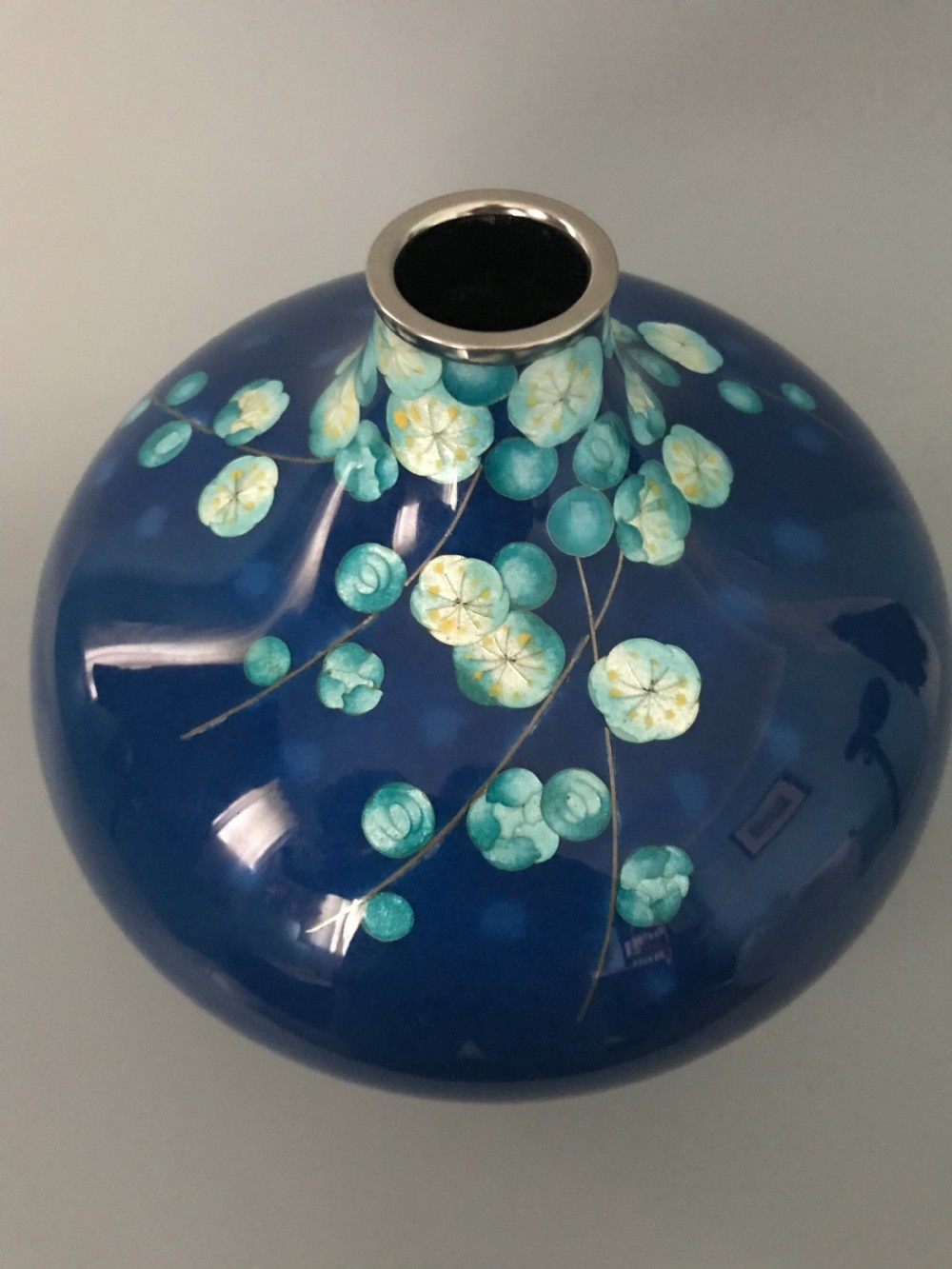 JAPANESE CLOISONNE VASE by TAMURA. View III