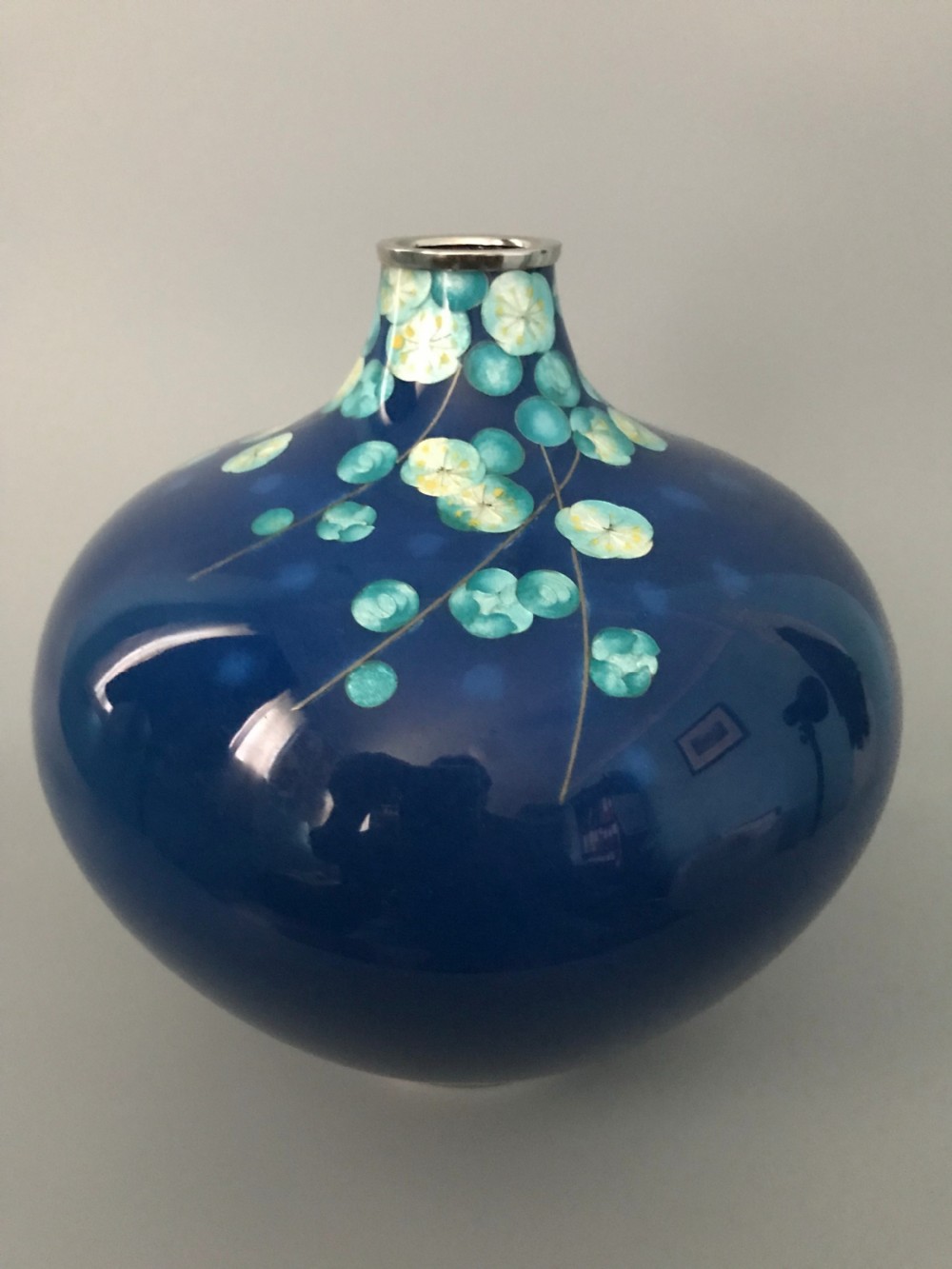 JAPANESE CLOISONNE VASE by TAMURA. View IV