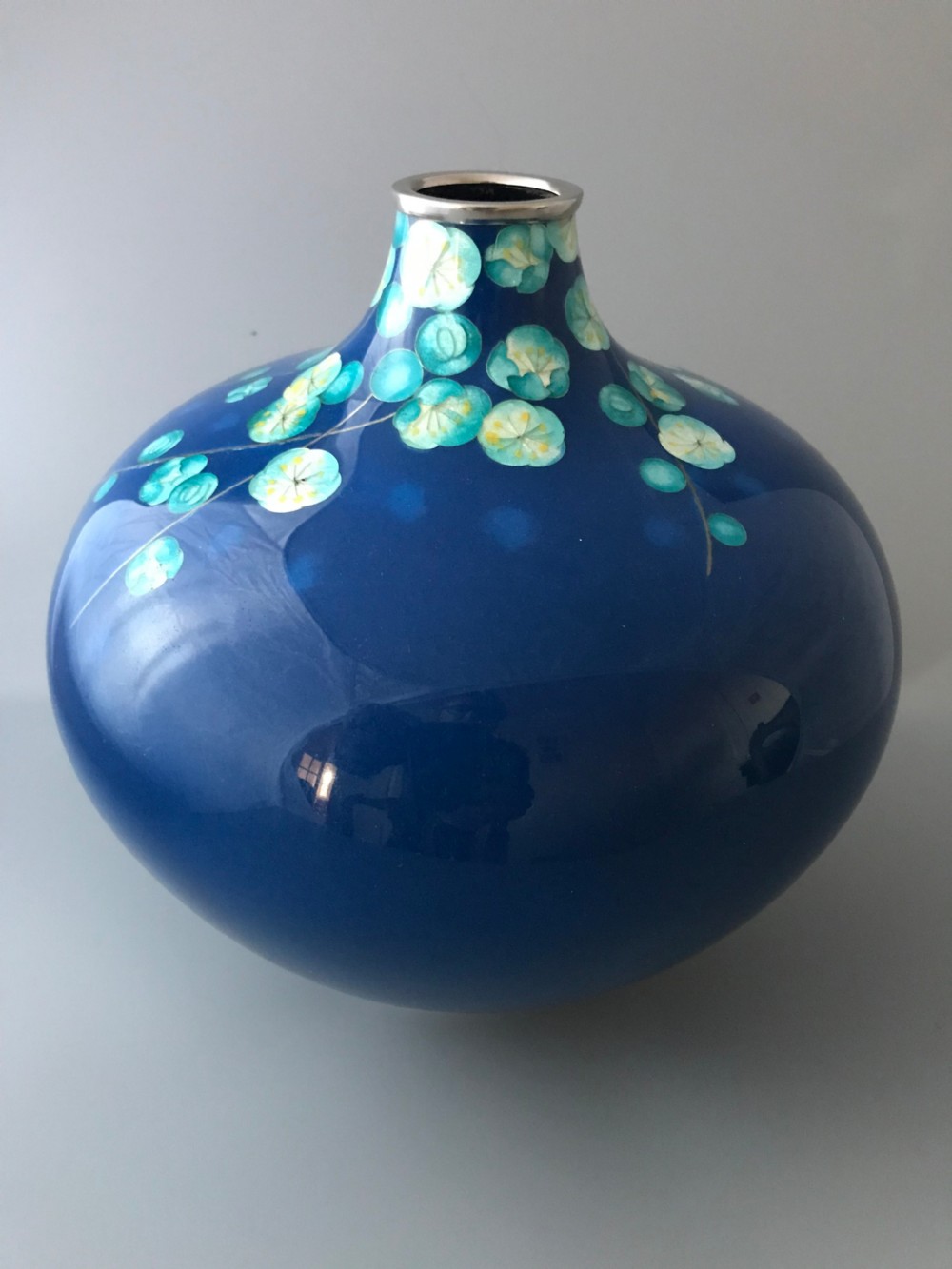 JAPANESE CLOISONNE VASE by TAMURA. View VIII