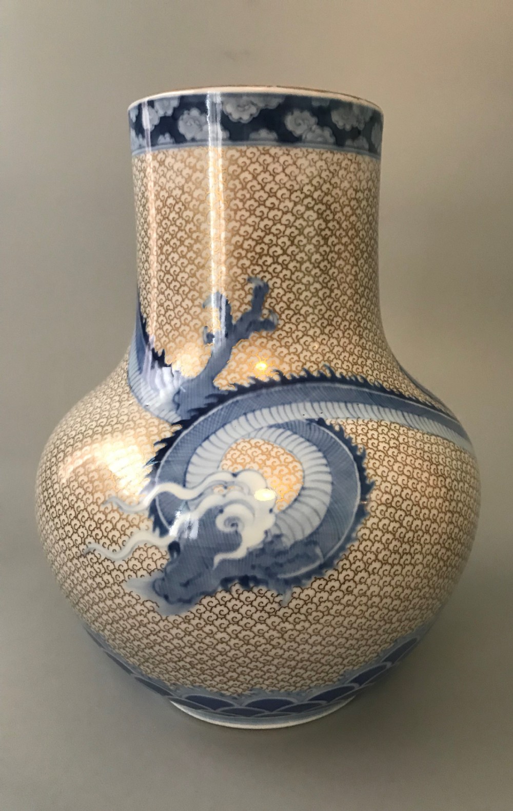 LARGE JAPANESE VASE by FUKAGAWA . View III