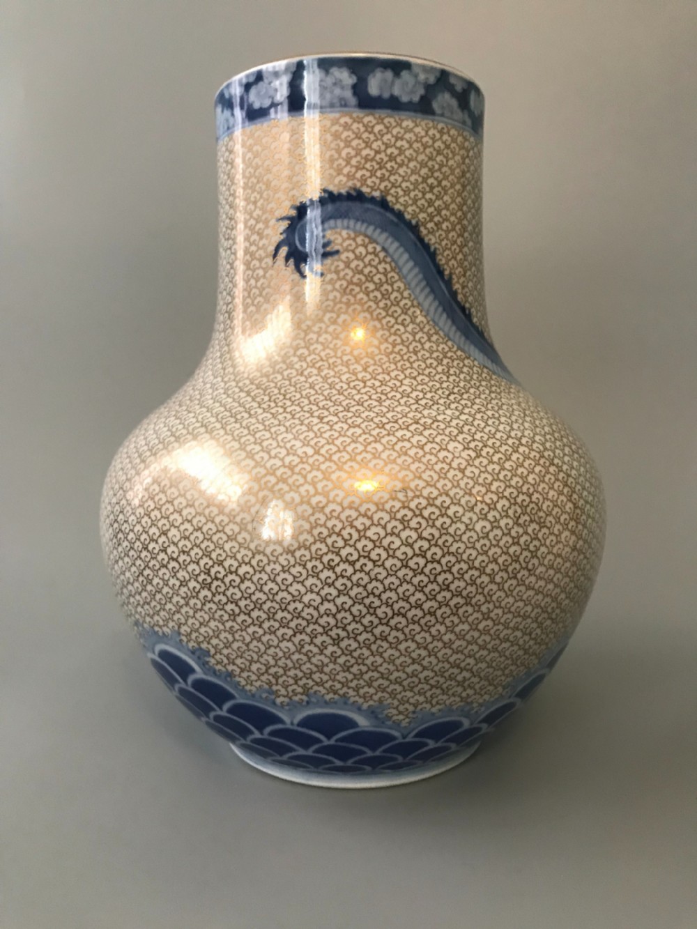 LARGE JAPANESE VASE by FUKAGAWA . View IV