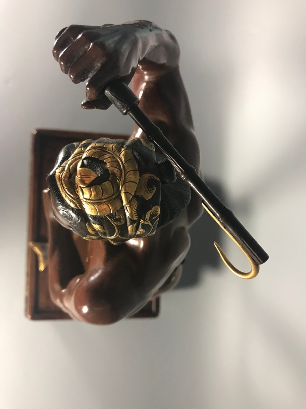 LARGE ANTIQUE JAPANESE BRONZE FIGURE View II
