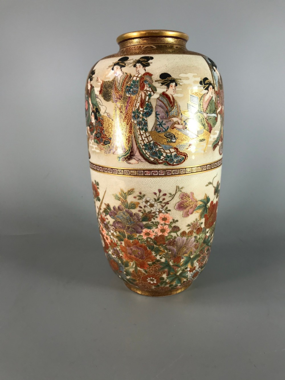 JAPANESE SATSUMA VASE BY KIZAN View II