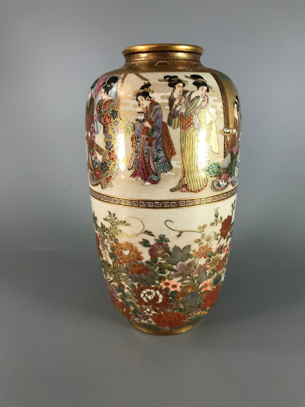 JAPANESE SATSUMA VASE BY KIZAN View III