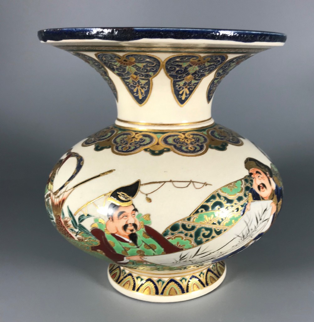 JAPANESE SATSUMA IMPERIAL VASE View IV