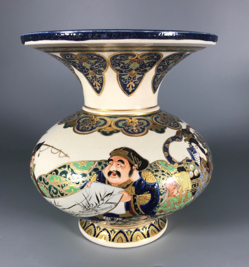 JAPANESE SATSUMA IMPERIAL VASE View V