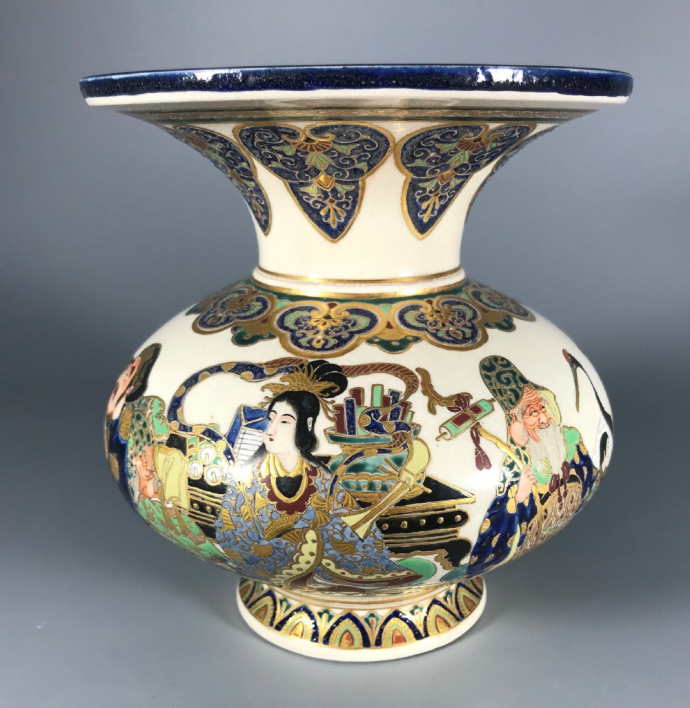 JAPANESE SATSUMA IMPERIAL VASE View VI
