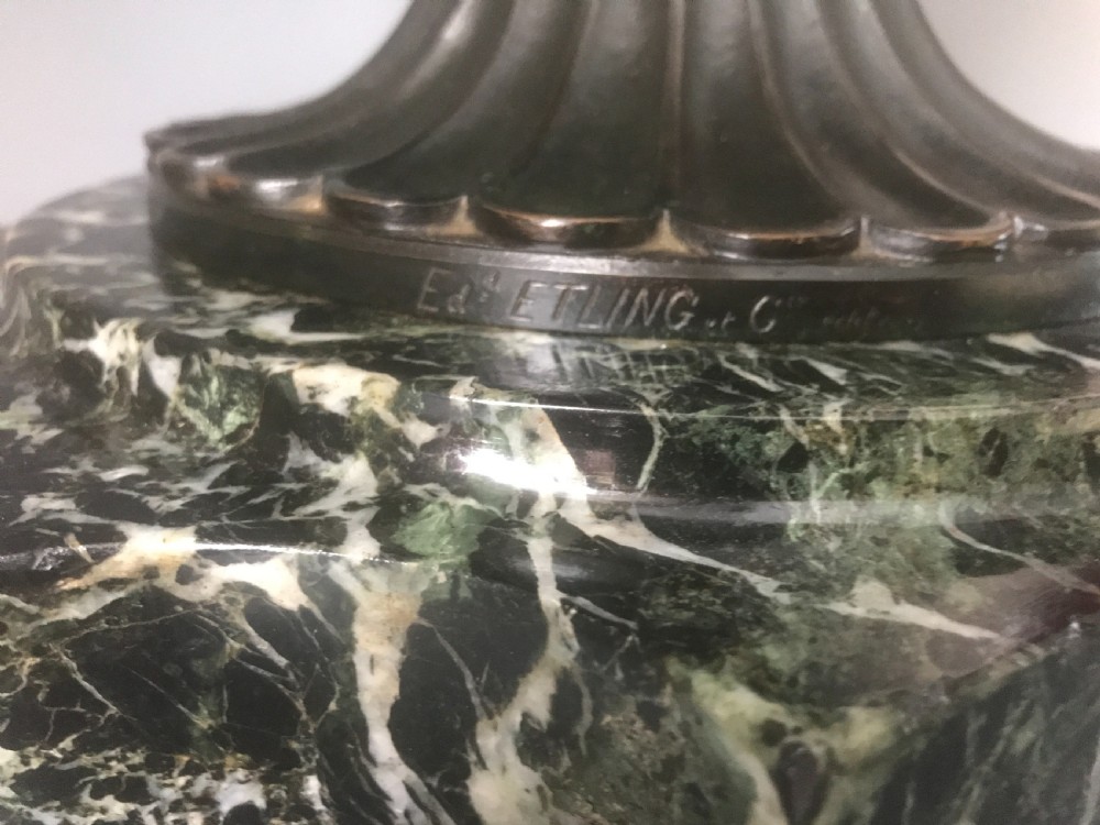LARGE ANTIQUE CLASSICAL BRONZE URN. View II