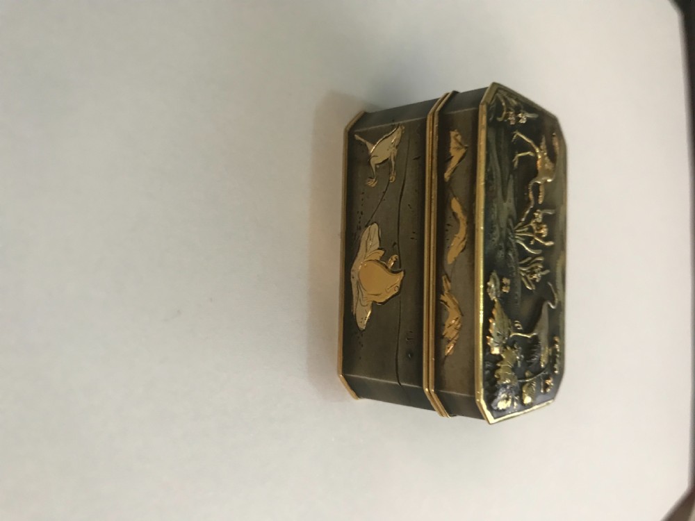SMALL JAPANESE MIXED METAL BOX. View III