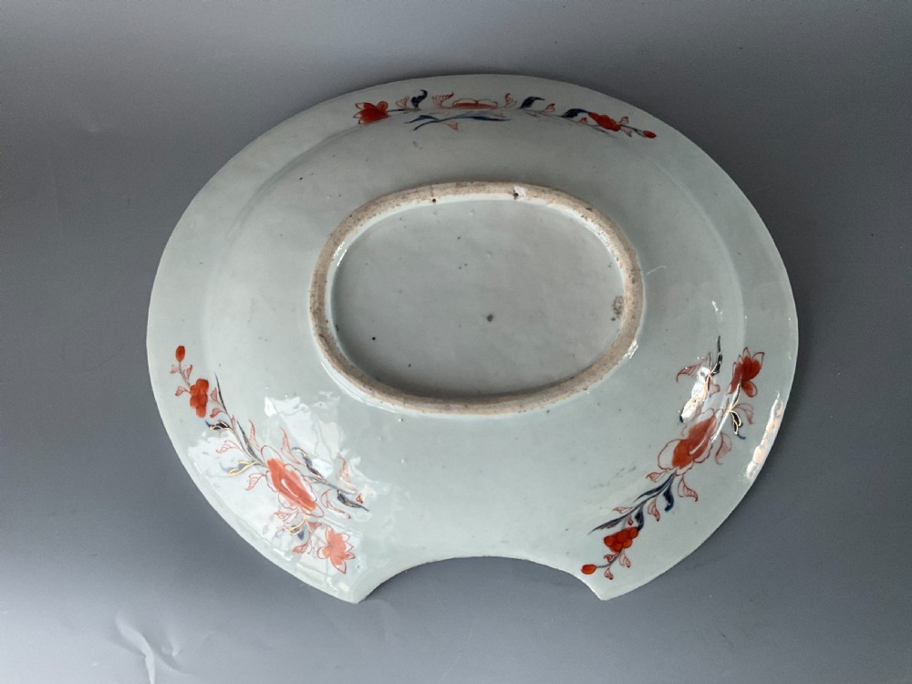 18C.IMARI BARBERS BOWL . View III