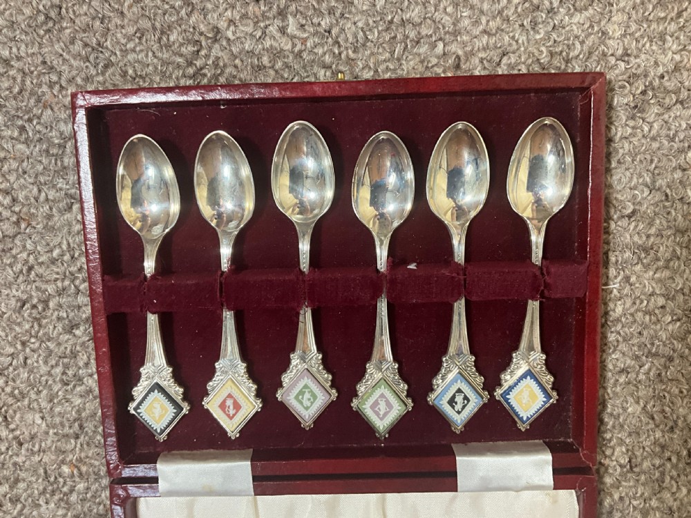 Tricolour Wedgwood sterling silver spoons. View II