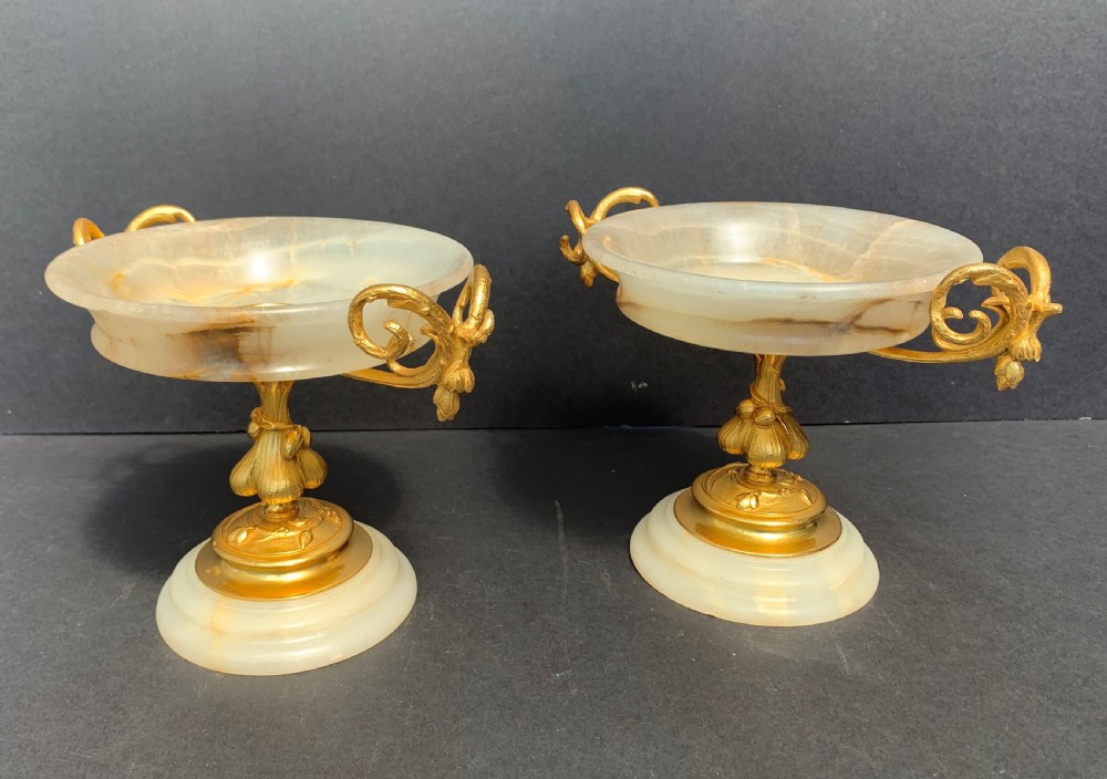 Fine pair of French gilt bronze and onyx tazzas circa 1880 View VII