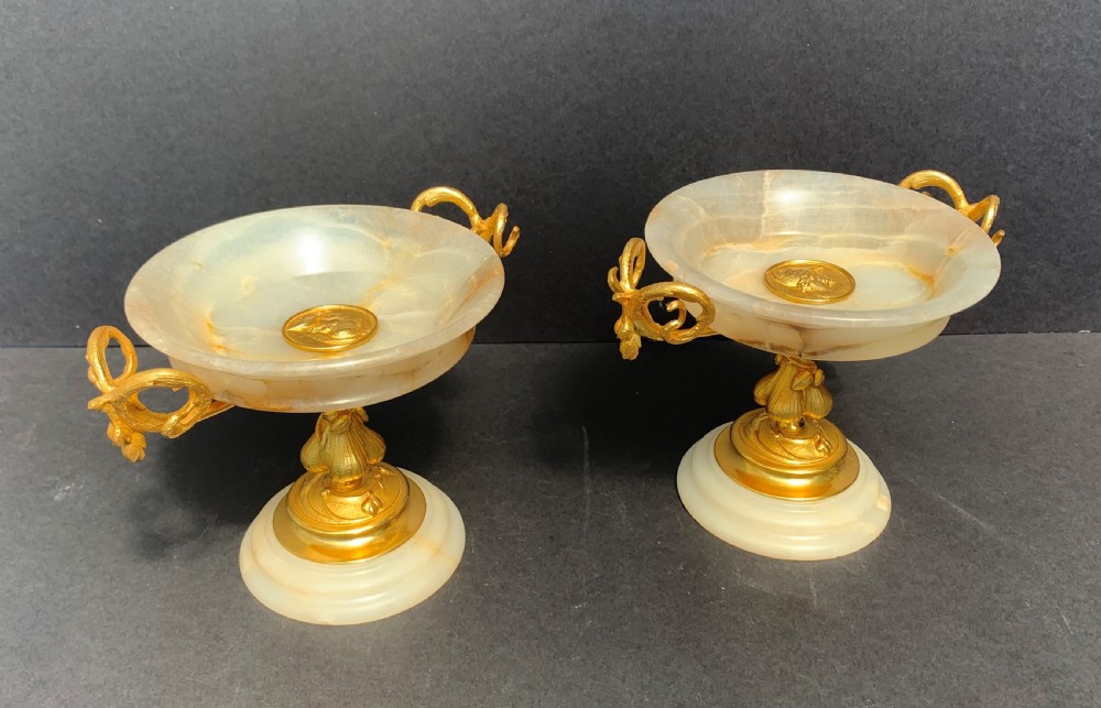 Fine pair of French gilt bronze and onyx tazzas circa 1880 View VIII